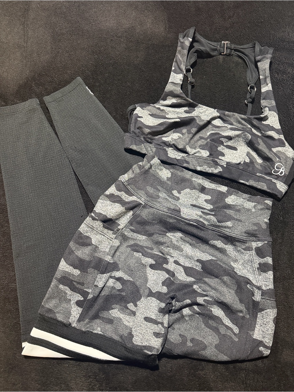 Bombshell sportswear Camo High-Waist Leggings & Sports Bra Set - Black/Grey